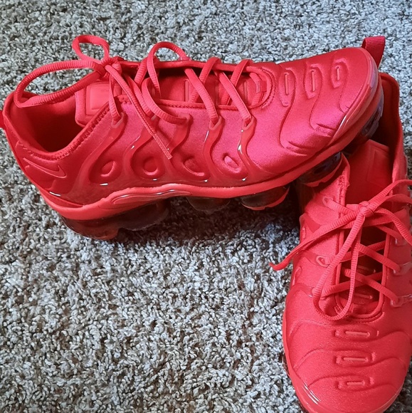 Meet your Posher, Amiri - Picture 1 of 1